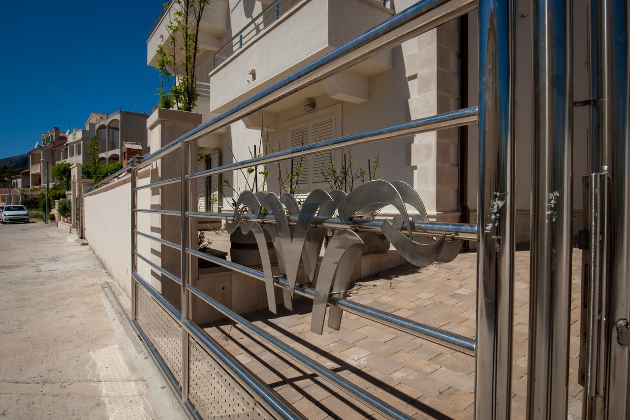 Vista Apartments Bol Exterior foto