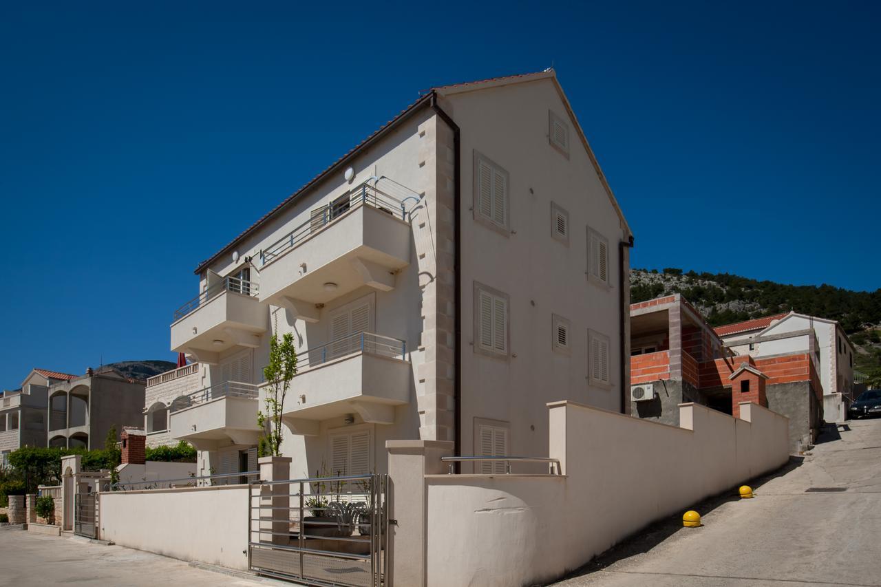 Vista Apartments Bol Exterior foto